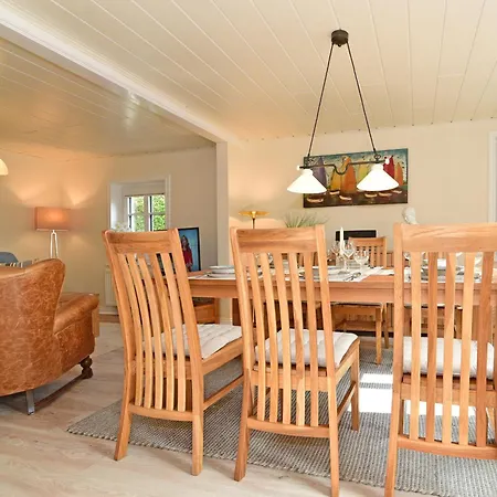 Holiday home Carl-haeberlin-strasse Wyk auf Foehr